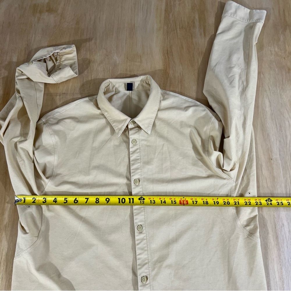 lululemon athletica Men's Yellow Button-Down Shirt - Picture 7 of 11
